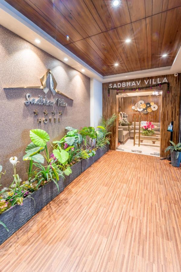 Hotel Sadbhav Villa Surat Exterior foto