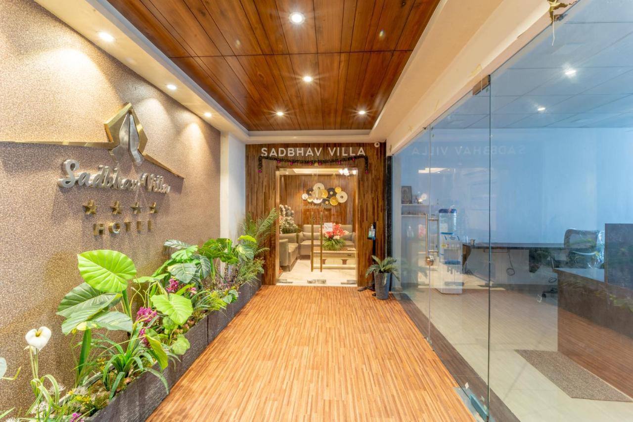 Hotel Sadbhav Villa Surat Exterior foto