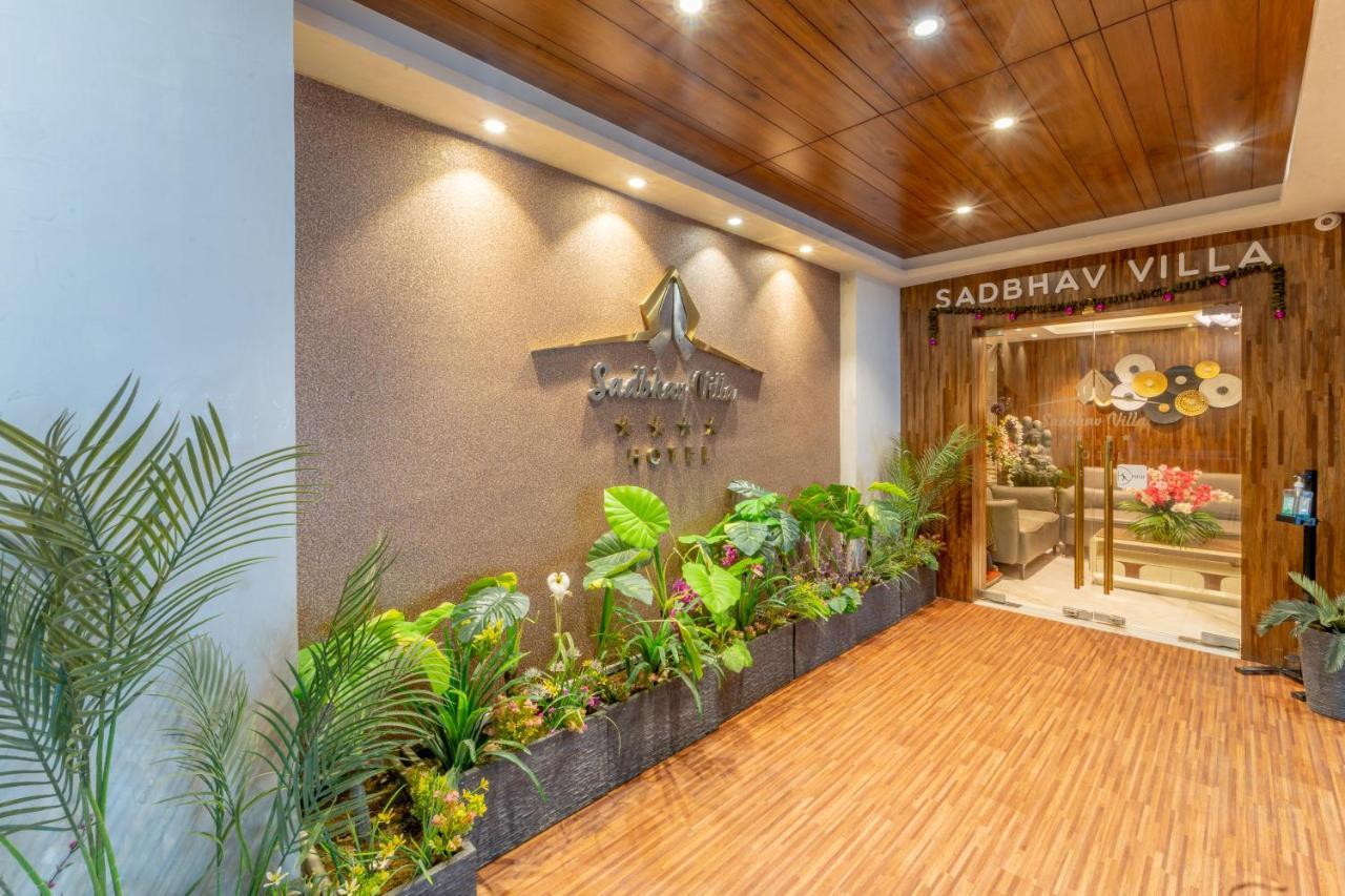 Hotel Sadbhav Villa Surat Exterior foto