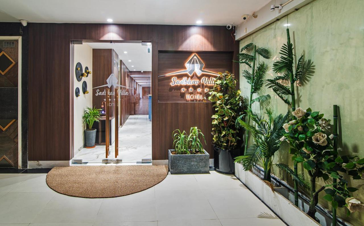 Hotel Sadbhav Villa Surat Exterior foto